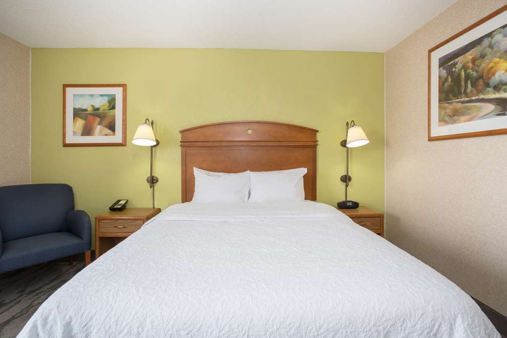 Baymont By Wyndham Thornton Hotel Szoba fotó